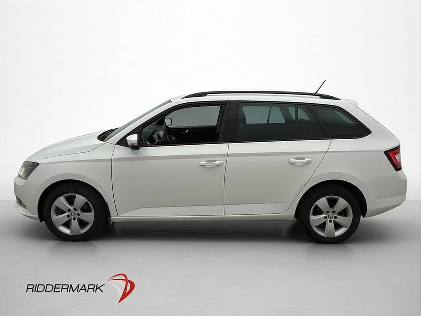 Bild 4 av Škoda Fabia Kombi Skoda 1.2 TSI 110hk Style CarPlay P-Sensorer