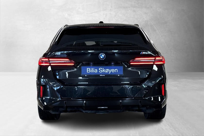 Bilde 3 av BMW i5 M60 xDrive Touring Touring, Pano, B&W, ComfAcc, Krok, HUD