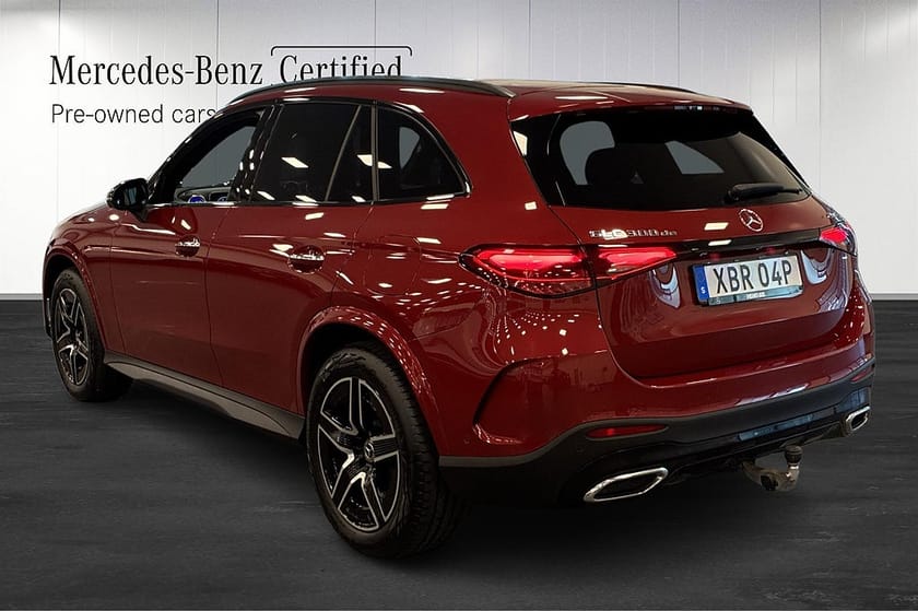 Bild 4 av Mercedes-Benz GLC 300 d e 4MATIC de 4M AMG Luftfjädrgin Burmester 360° Bakaxelstyrni