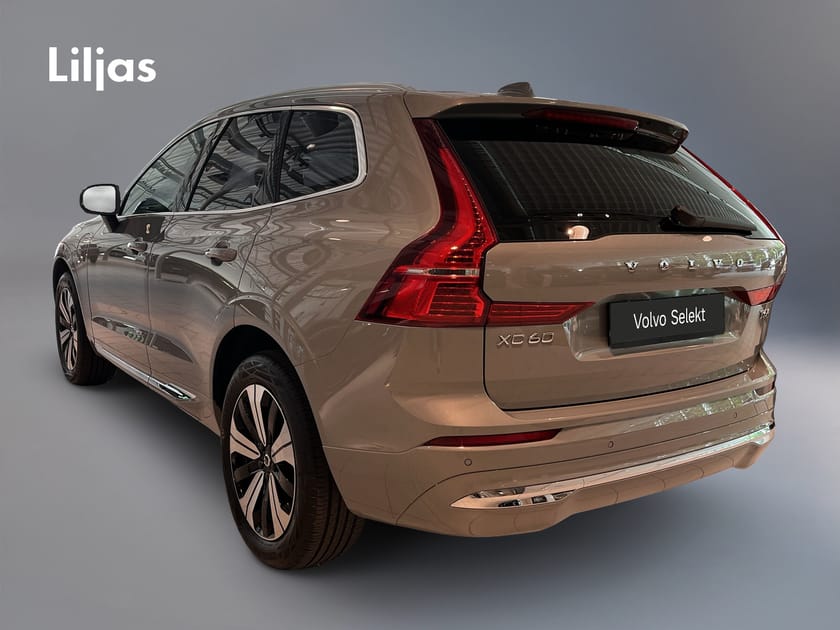 Bild 4 av Volvo XC60 T6 AWD Core Special Edition//Adaptiv Farthållare//