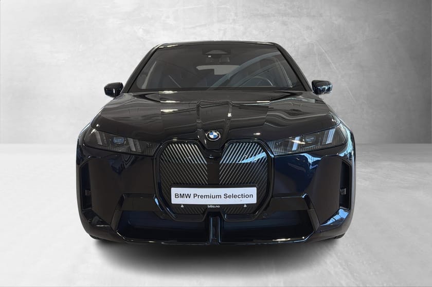 Bilde 2 av BMW iX xDrive60 Fullycharged Harman Krok 22" sort/titan