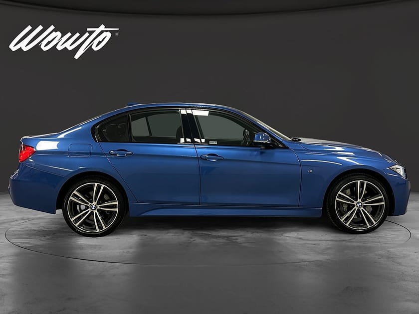 Bild 3 av BMW 335i xDrive M Performance Sedan 335 340hk / HUD / Navi / Svensksåld