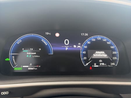 Toyota Corolla Cross Hybrid AWD-i