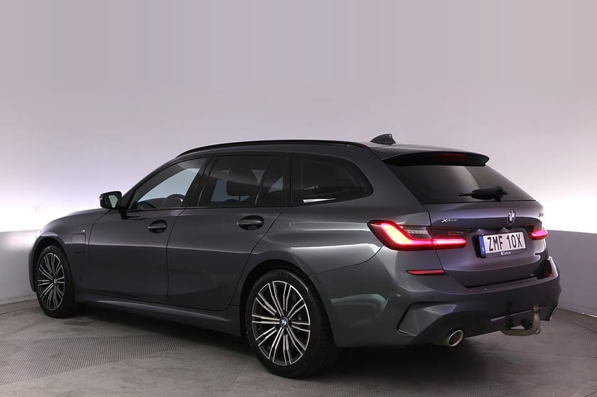 Bild 4 av BMW 330e xDrive Touring M Sport Drag Elstol Kamera CarPlay Navi