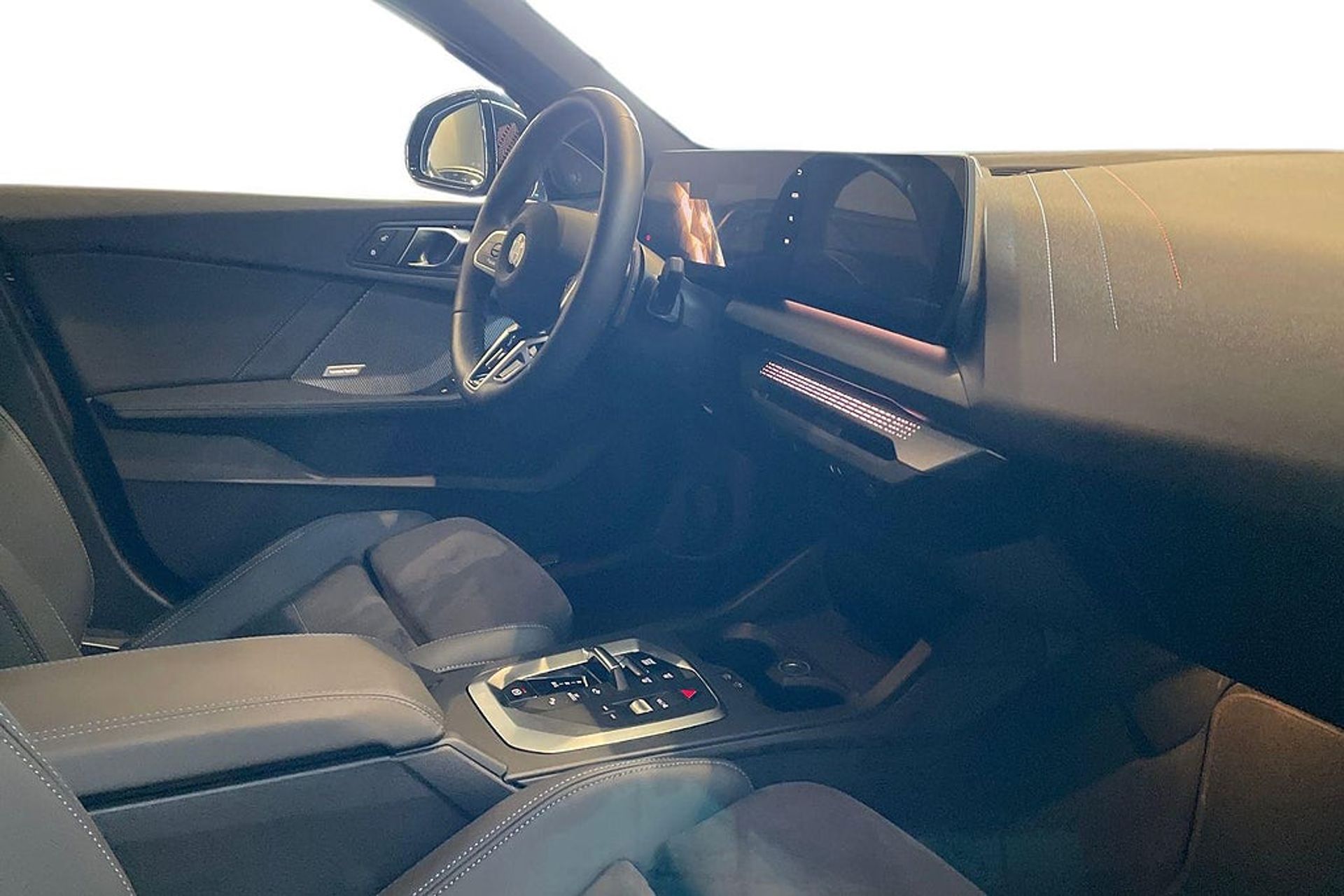 BMW 120 M Sport 2026, bild 6/16