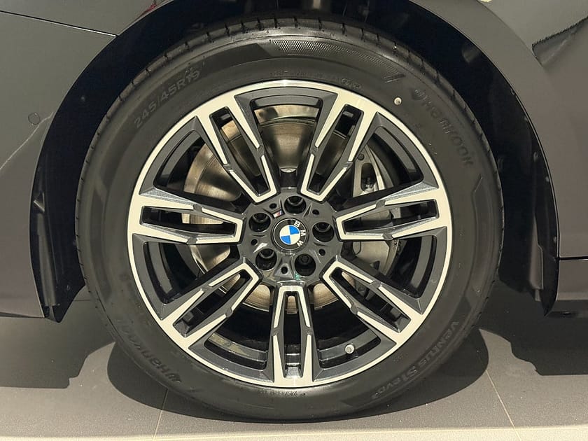 Bild 5 av BMW i5 xDrive40 Touring M Sport Drag AdptFartH H/K RattV 19"