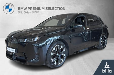 BMW iX xDrive60 Fully charged Krok panorama 360 21 Innovation