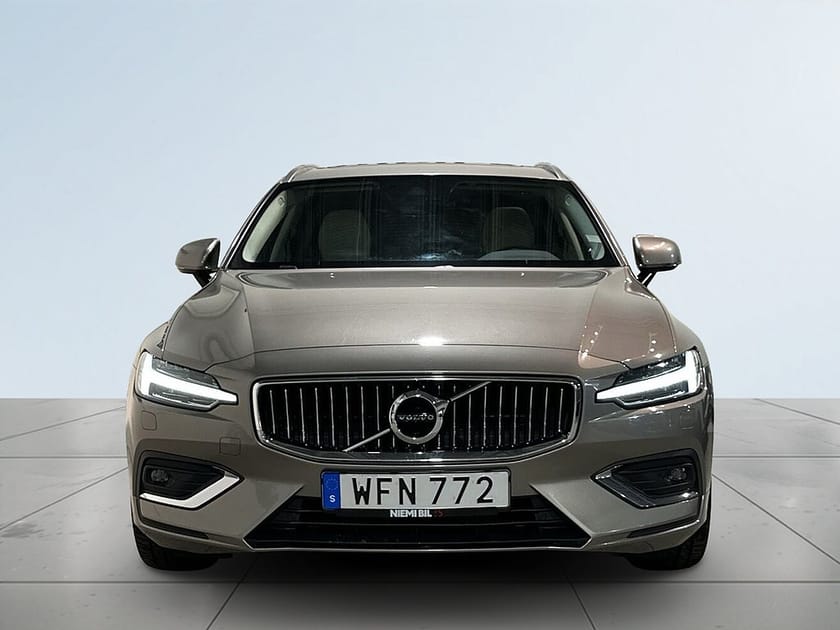 Bild 2 av Volvo V60 D3 Aut Inscription Pano VoC Skinn Dvärm Kamera S/V-hjul