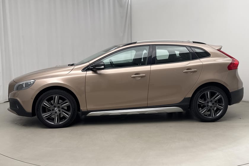 Bild 2 av Volvo V40 Cross Country D4 (177hk) Summum Intropaket