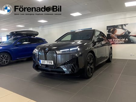 BMW iX xDrive50 Driving Assistant Professional H/K Drag