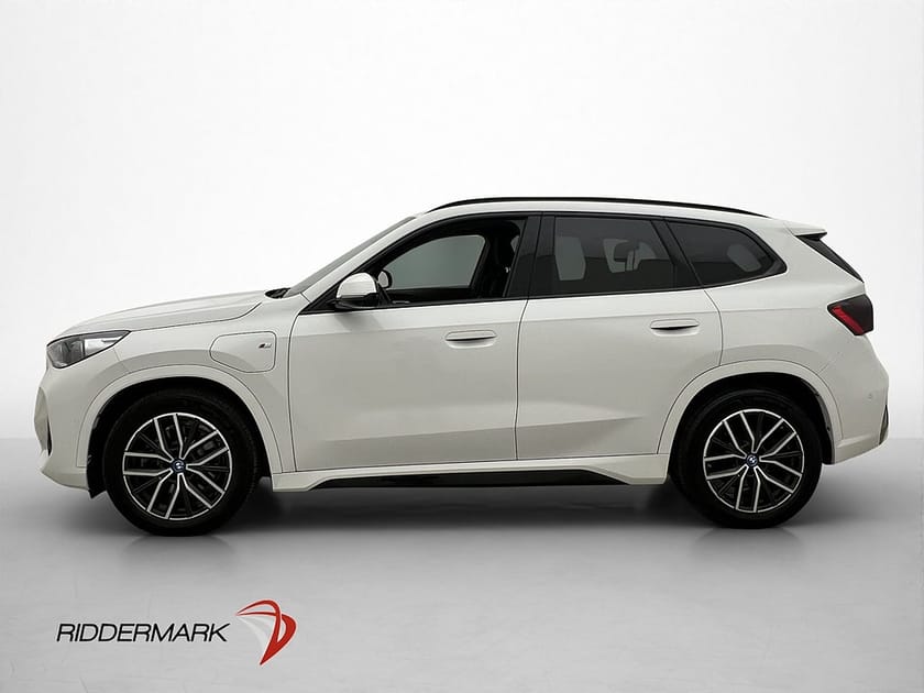 Bild 4 av BMW X1 xDrive25e M Sport Wide H/K HuD 360° Drag Moms