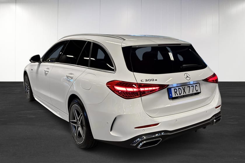Bild 4 av Mercedes-Benz C 300 T e 9G-Tronic | AMG | Drag | Minnespaket | Backkamera |