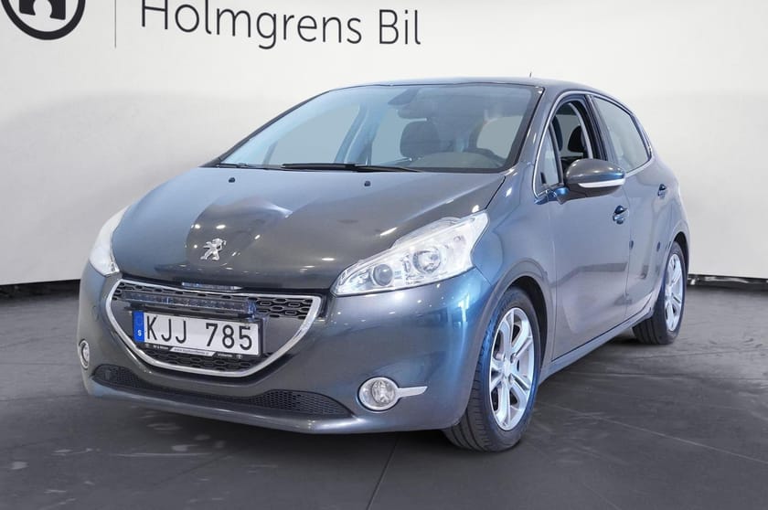 Bild 1 av Peugeot 208 1,2 VTi 82hk 5-D Allure Ledramp Motorv. Vinterhjul