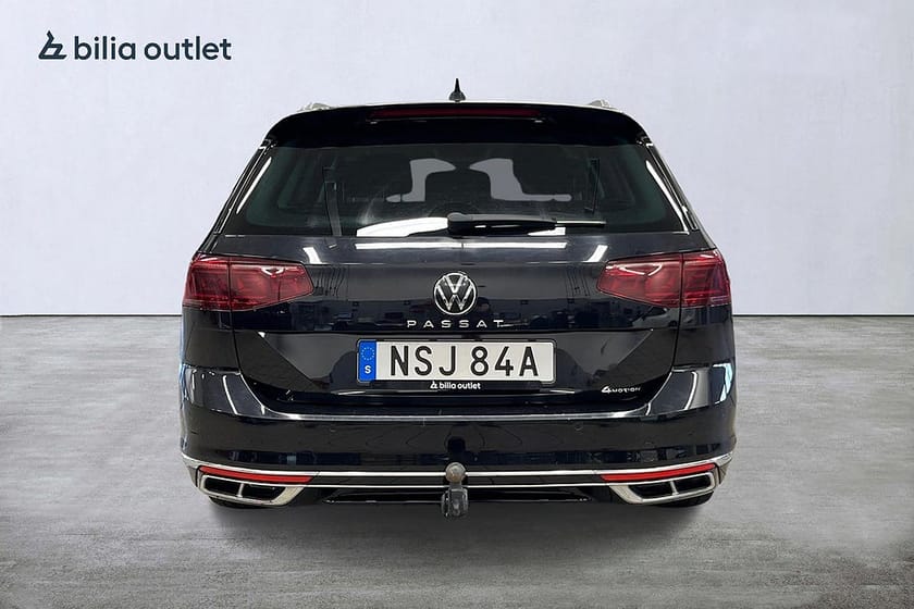 Bild 5 av Volkswagen Passat Sportscombi 2.0 TDI R-line 200hk Drag Kamera Cockpit