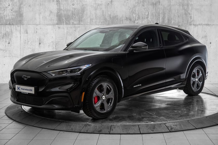 Bilde 1 av Ford Mustang Mach-E Standard Range AWD | R.Kam | ACC | Skinn |FRI FRAKT SØR FOR TRONDHEIM