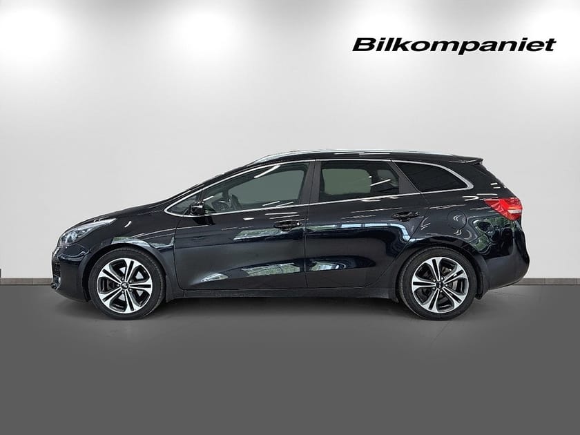 Bild 4 av Kia cee'd_sw SW 1.6 CRDi 136hk GT-Line Drag M&K-Värmare Vinterhjul