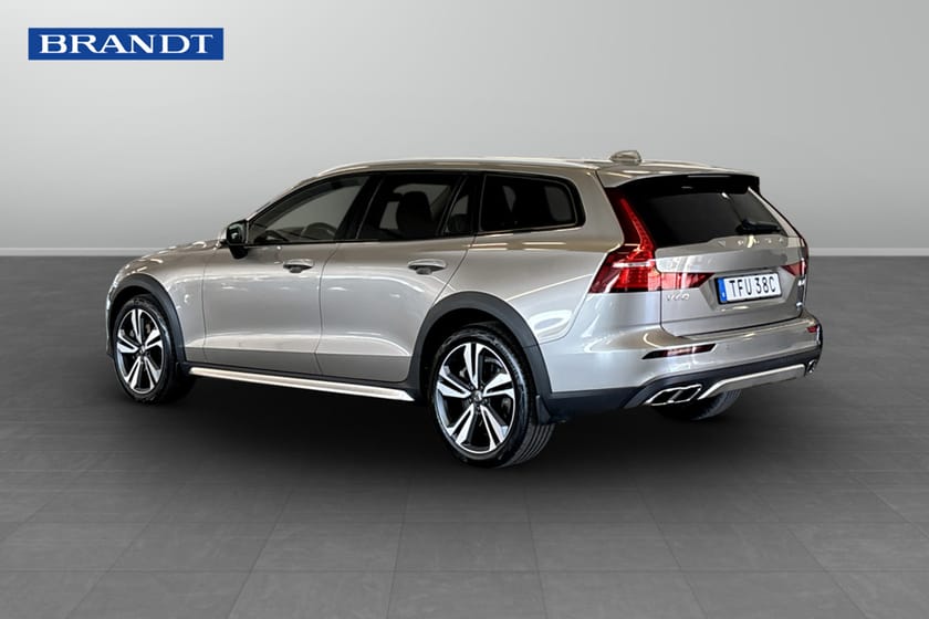 Bild 2 av Volvo V60 Cross Country B4 AWD D Adv NaviP Edt