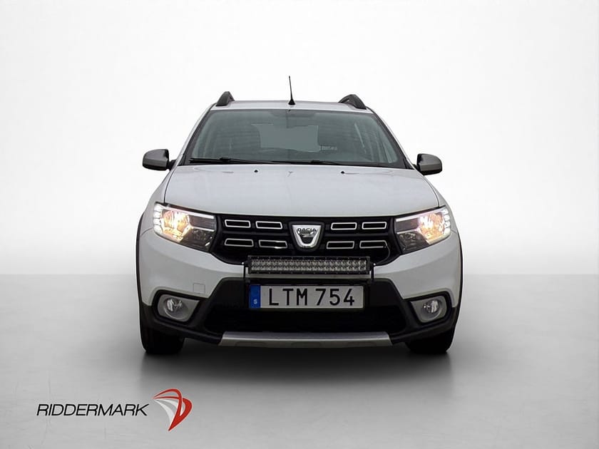 Bild 2 av Dacia Sandero Stepway 90hk LED-Ramp Navi P-Sensorer BT