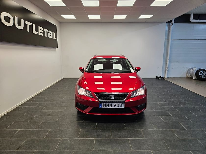 Bild 4 av SEAT Leon ST 1.2 TSI 110hk Style Drag PDC