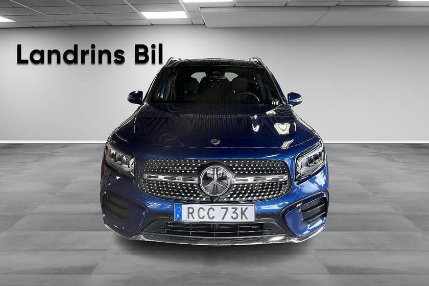 Bild 2 av Mercedes-Benz GLB 220 d 4MATIC / AMG Line Premium/Drag/Pano/7-sits/MOMS