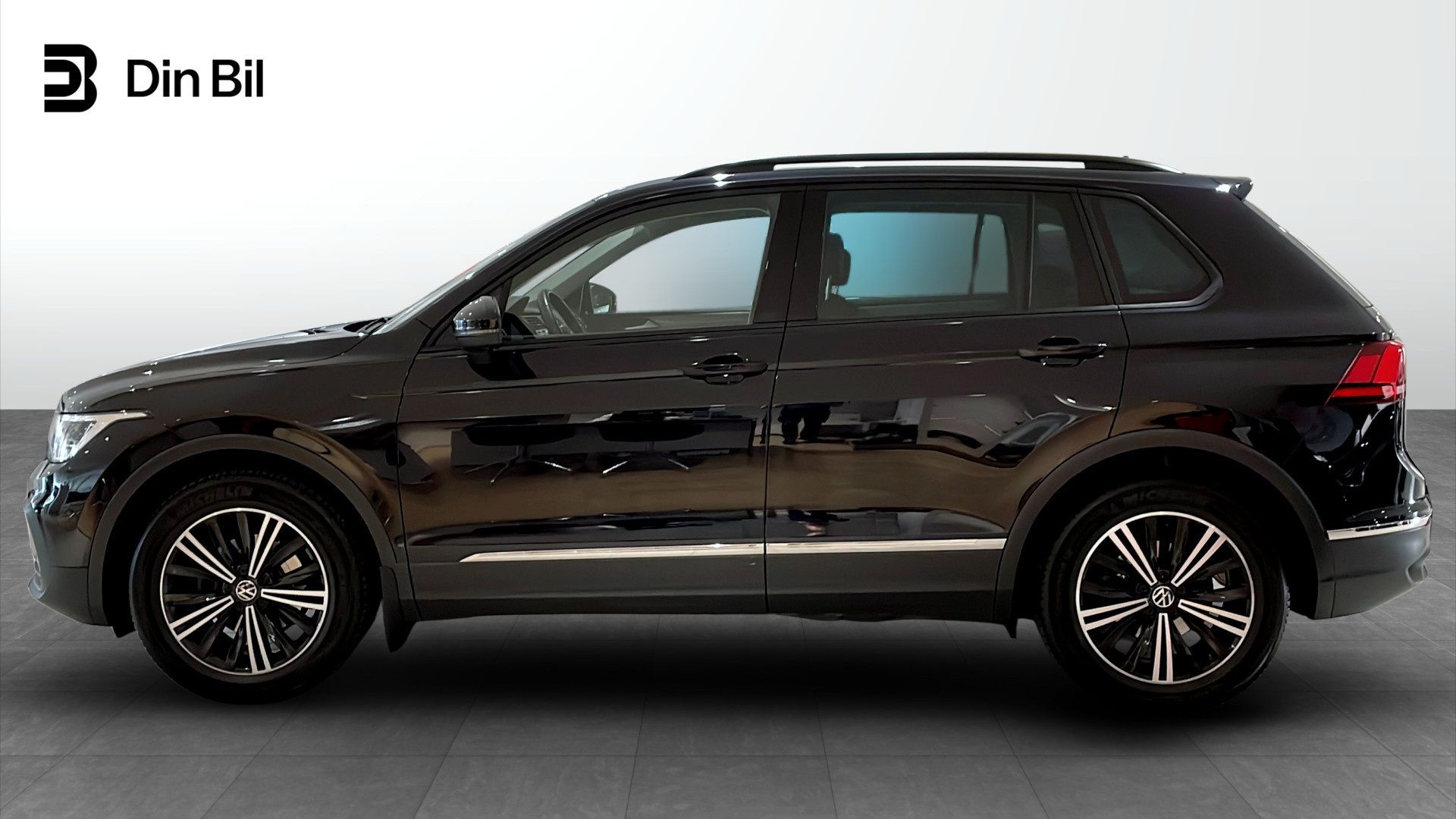 Volkswagen Tiguan TSI 150 DSG 2023, bild 2/10