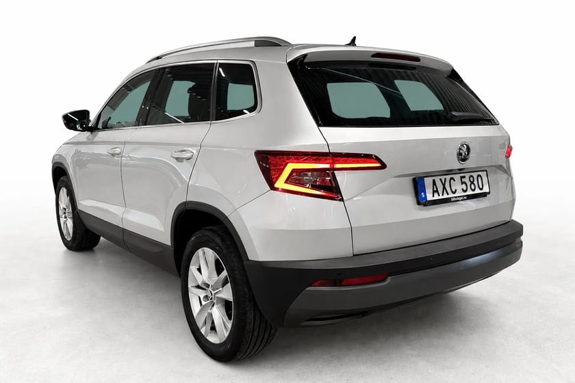Bild 3 av Škoda Karoq 2.0 TDI DSG 4x4 Style Drag Läder Navi Kamera Canton