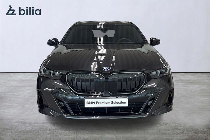 Bild 5 av BMW 530e xDrive Touring M-Sport Pro | Drag | H&K | Aktiv farth.