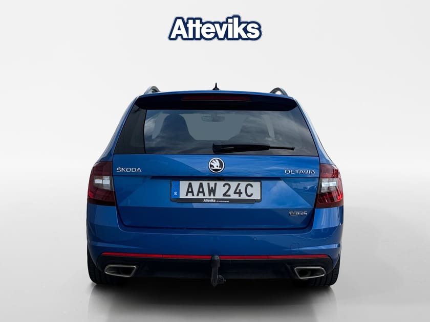 Bild 4 av Škoda Octavia Kombi RS 2.0 TSI 245hk DSG *Pano/Drag/P.Värm/Kamer