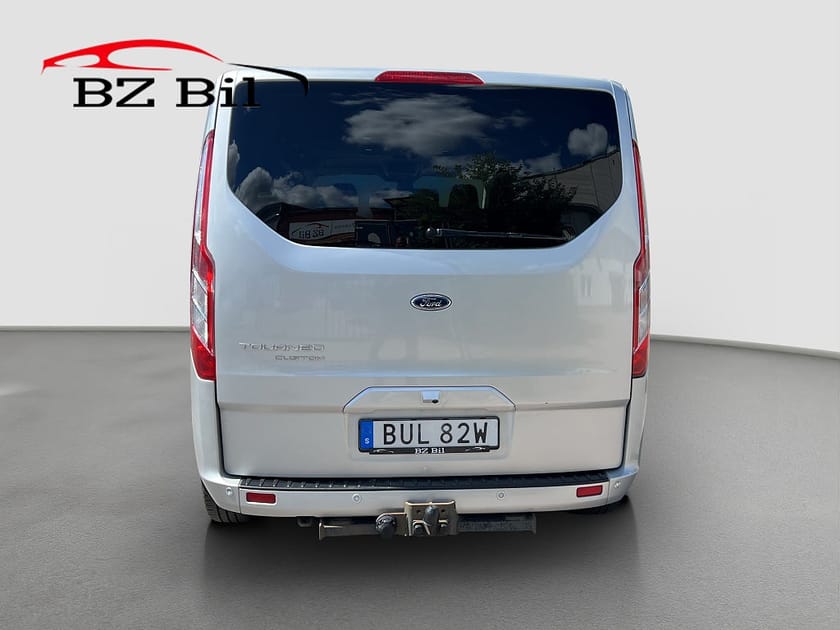 Bild 4 av Ford Tourneo Custom 320 2.0 Titanium L2 8-Sits Drag MOMS B-Kam Värma