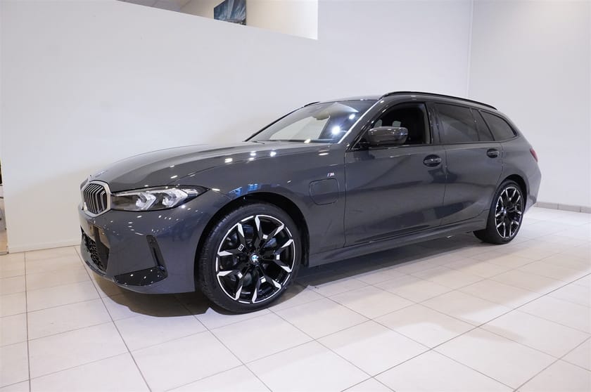 Bild 4 av BMW 330e xDrive Touring