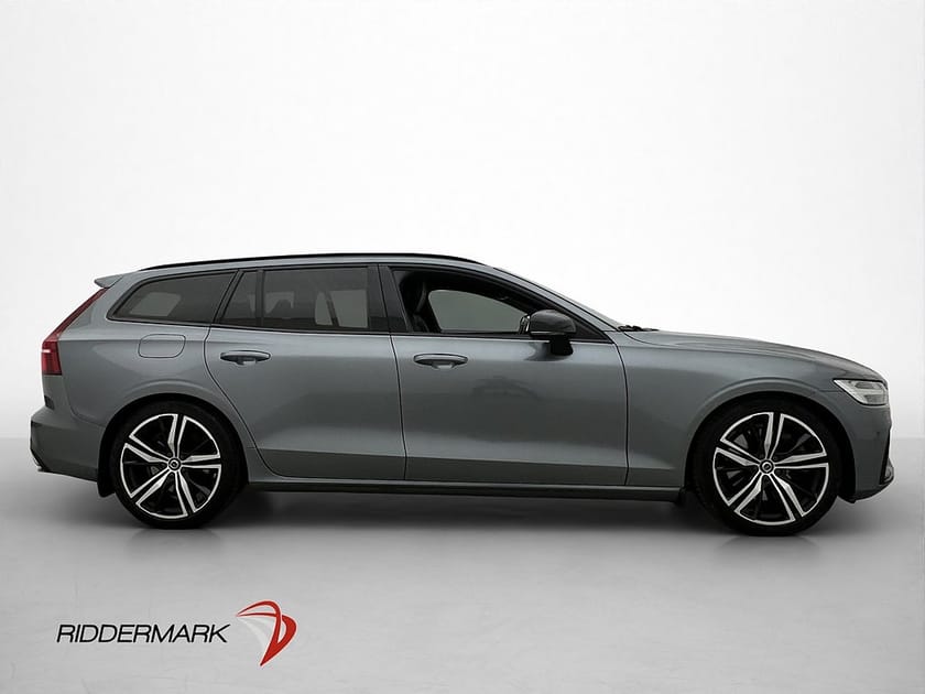 Bild 4 av Volvo V60 T5 R-Design Pano H/K Drag Skinn 360° HUD BLIS