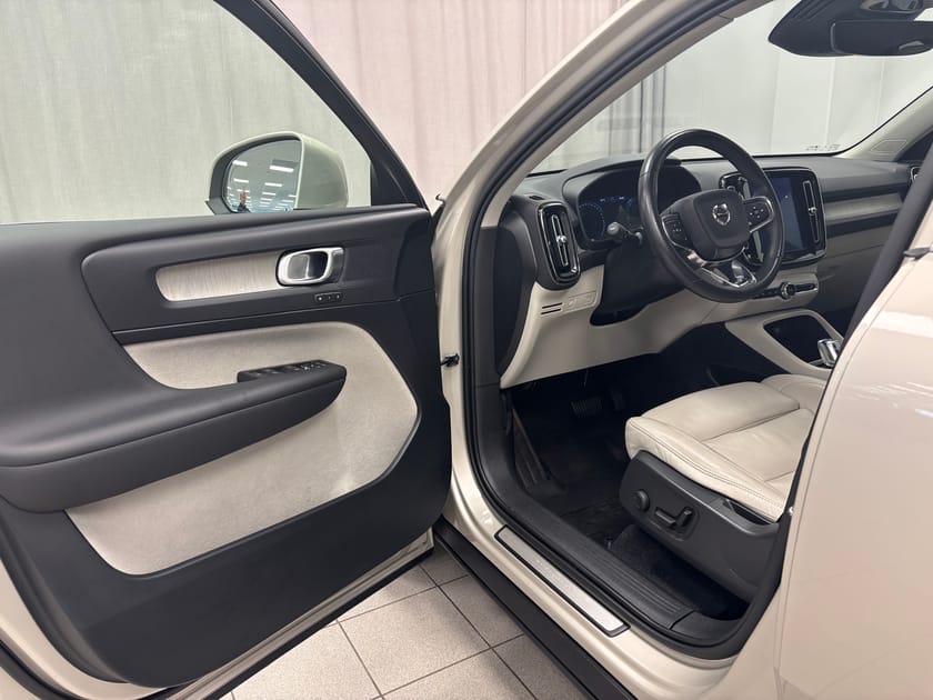 Bild 4 av Volvo XC40 D3 FWD Inscription