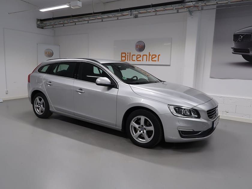 Bild 4 av Volvo V60 D4 V-Däck ingår *Kamremsbytt* Värmare-BT-Farth-Parksens