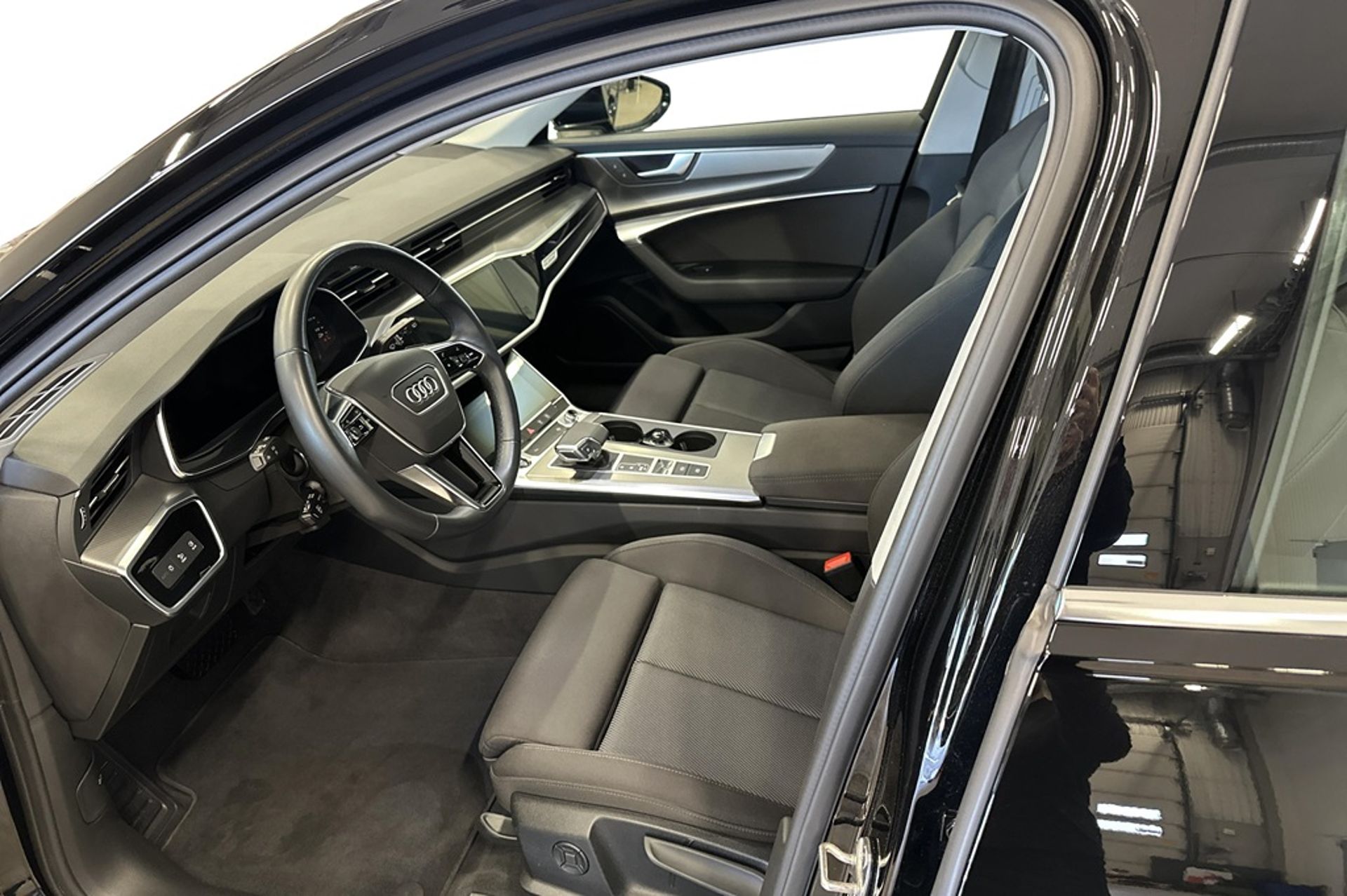 Audi A6 50 TFSI e Quattro / Drag 2024, bild 7/10