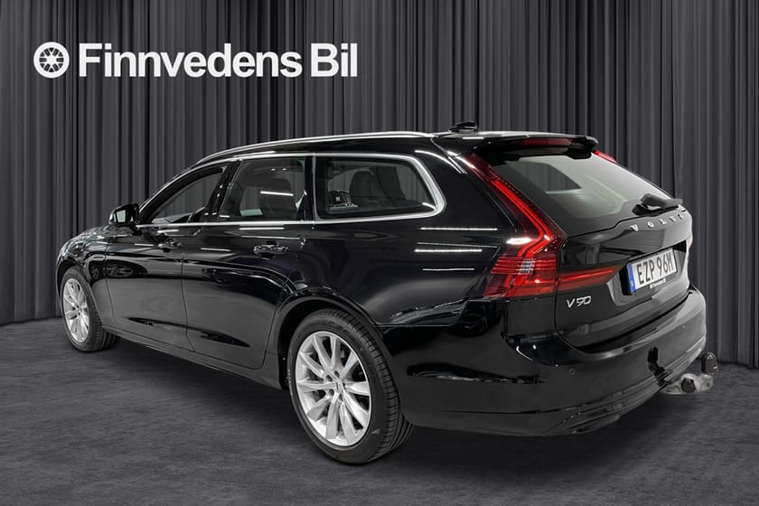Bild 2 av Volvo V90 B4 AWD Diesel Mom Adv SE *Drag/B-kamera/Navi*