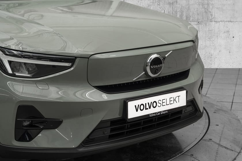 Bilde 2 av Volvo XC40 Recharge Single Motor Ultimate FWD Panoramasoltak 360Kamera - Mye Utstyr!