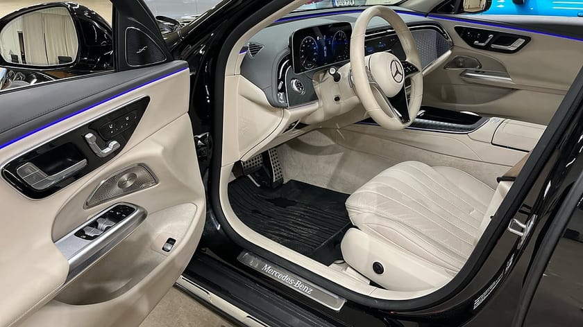 Bild 3 av Mercedes-Benz E 300 de 4MATIC All-Terrain / Avantgarde Premium