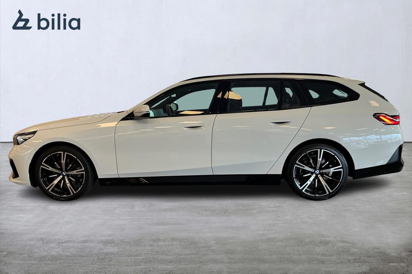 Bild 3 av BMW 520d xDrive Touring M Sport / H/K / Backkamera / Drag / Comfort / Värmare