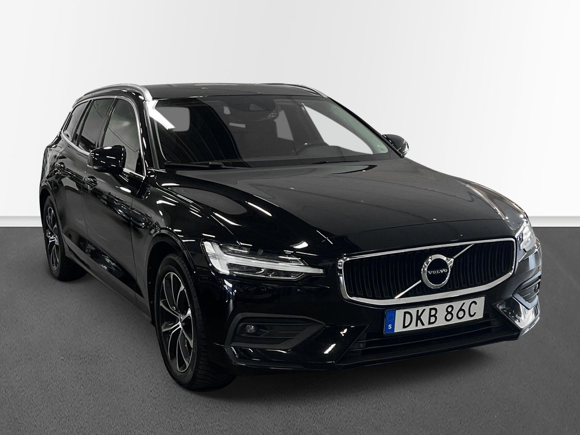 Volvo V60 D3 AWD Momentum Advanced SE II 2020, bild 6/15