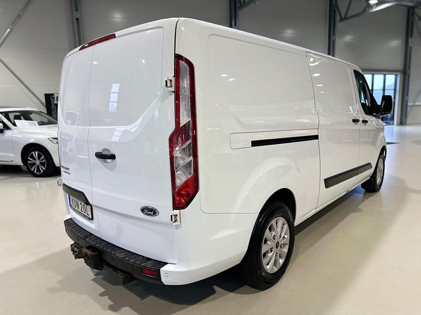 Bild 4 av Ford Transit Custom 300 Skåp L2 2.0 EcoBlue Drag/Värmare/Inredning