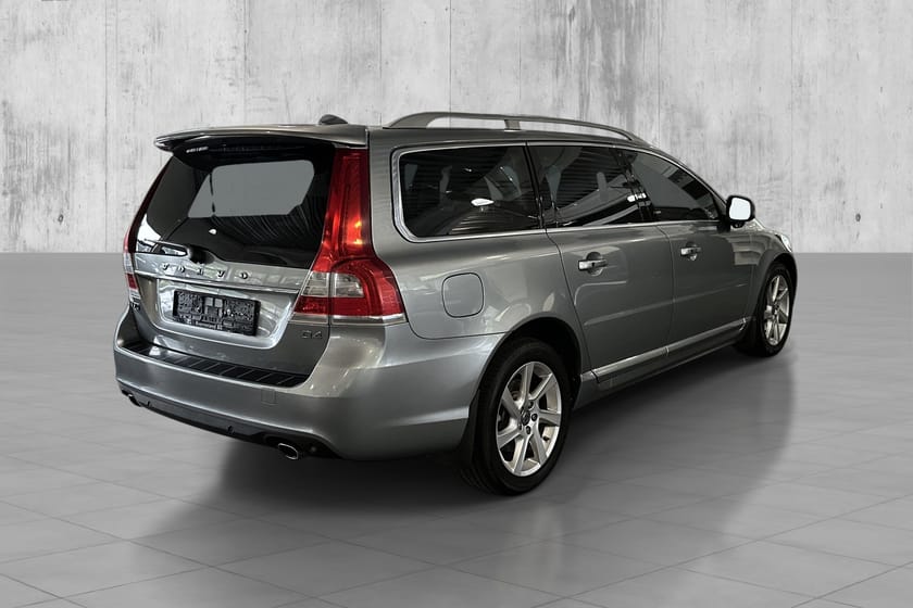 Bilde 4 av Volvo V70 Summum D4 181hk - ACC/Skinn/Navigasjon/Blis/Skinn