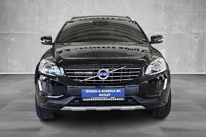 Bilde 2 av Volvo XC60 D4 AWD SUMMUM. 181hk. Soltak, P-Varmer,  VOC, BLIS.