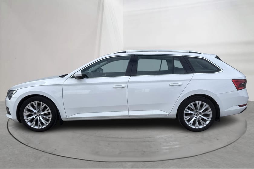Bild 2 av Škoda Superb Kombi 2.0 TDI 150hk Style B-Kamera Värmare