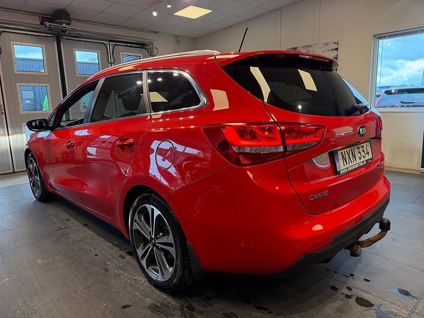 Bild 3 av Kia cee'd_sw 1.6 CRDi GT-Line Drag Gps B-kamera M-värmare