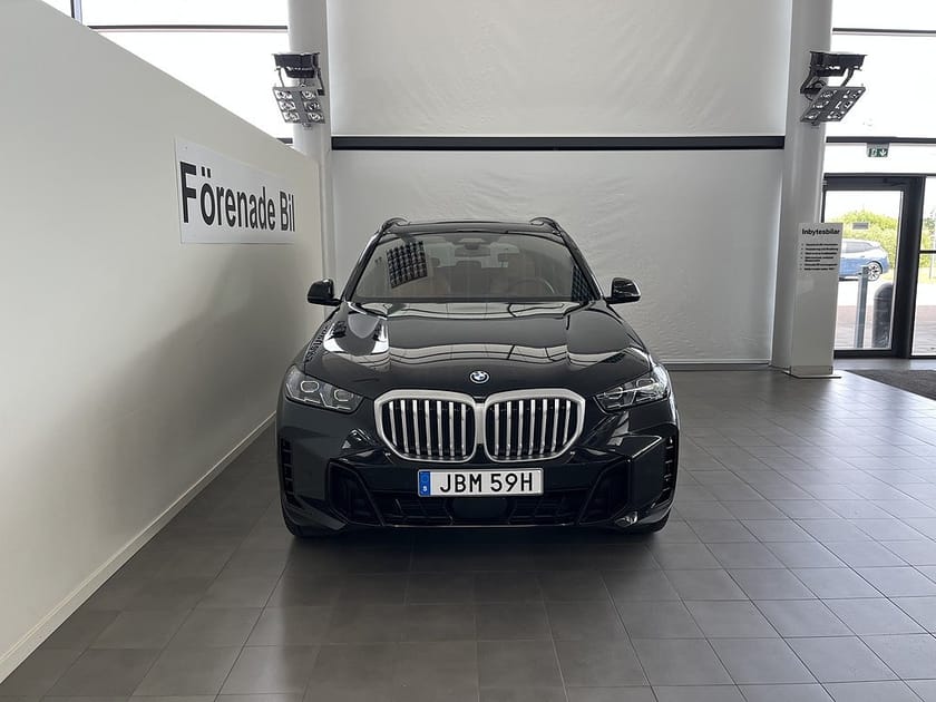 Bild 2 av BMW X5 xDrive50e 3,95 ränta M Sport H/K Panorama ComfortAccess