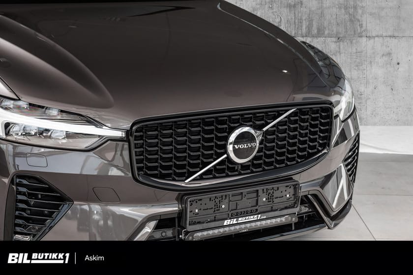 Bilde 2 av Volvo XC60 T6 Plus Dark, H&K, Pano, Nappa, Kamera, Krok++
