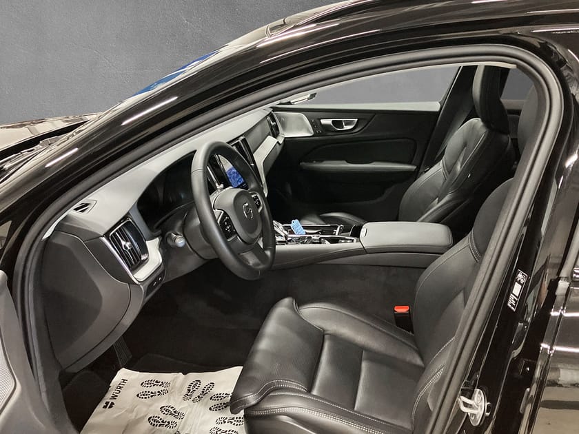 Bild 5 av Volvo V60 T8 Plus Dark Nordic Edition