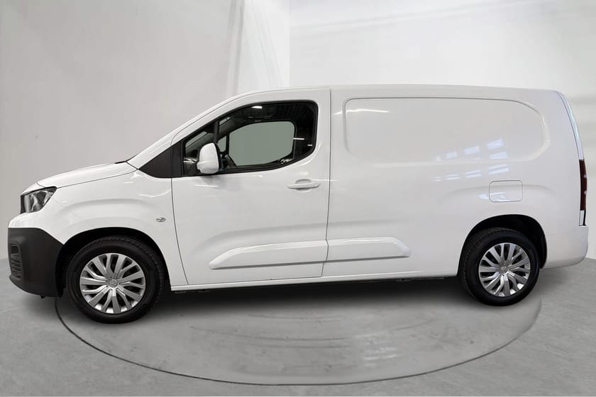 Bild 2 av Peugeot Partner Utökad Last 1.5 HDI Skåp (130hk) L2 Värmare Drag