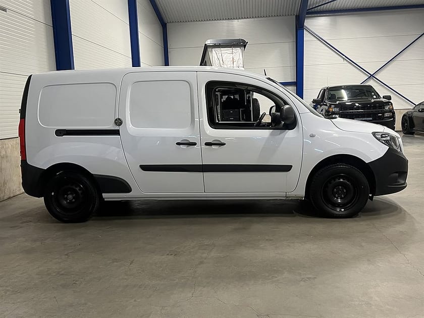 Bild 3 av Mercedes-Benz Citan 109 CDI Manuell 95 HK / Leasebar / L2 / Drag