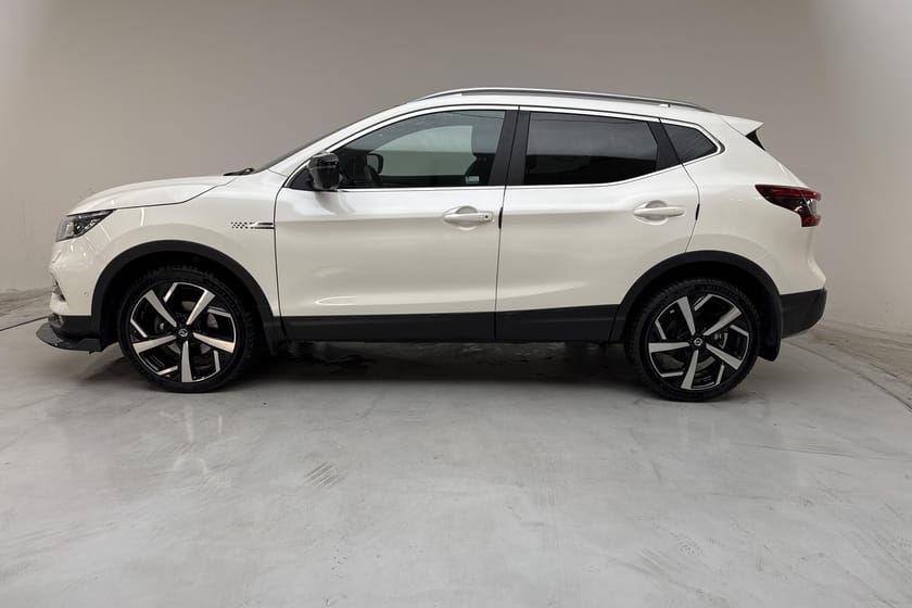 Bild 2 av Nissan Qashqai 1.6 dCi (130hk) Tekna+ GPS BOSE